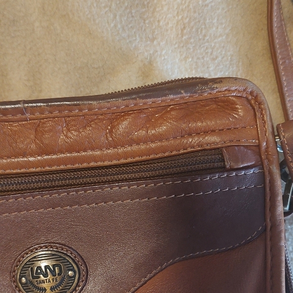 LAND Leather Crossbody Travel Hybrid Organizer Two Tone Brown 9" X 6" - Picture 12 of 13